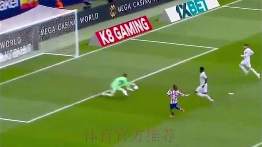 皇马没拿下亚洲队新月 马竞遭巴黎4球痛击 皇马没拿下亚洲队新月 马竞遭巴黎4球痛击